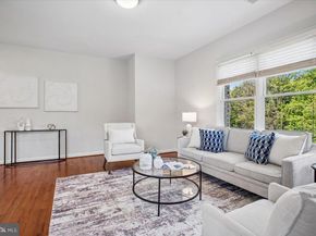 11040 Heathland Drive, Oakton VA 22124