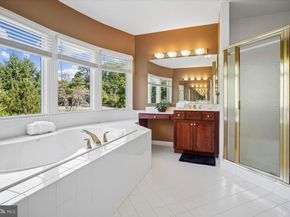 11040 Heathland Drive, Oakton VA 22124