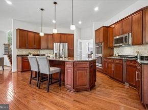 11040 Heathland Drive, Oakton VA 22124