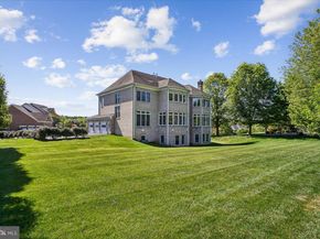11040 Heathland Drive, Oakton VA 22124
