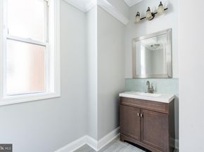 870 N 19TH Street, Philadelphia PA 19130