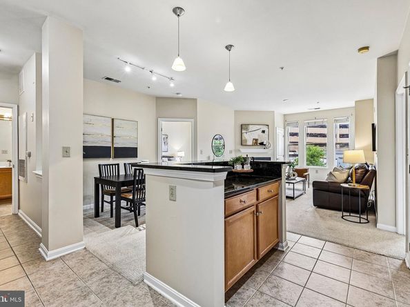 2665 Prosperity Avenue 351, Fairfax VA 22031