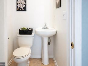 3935 Clay Place NE, Washington DC 20019