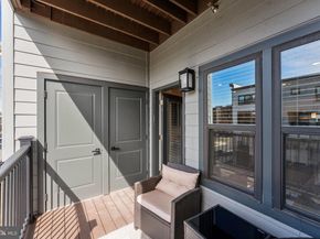 12875 Mosaic Park Way 4J, Herndon VA 20171
