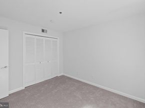 3179 Summit Square Drive 2C4, Oakton VA 22124