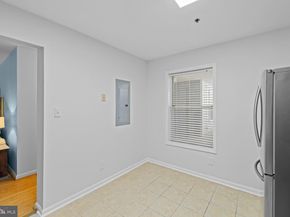 3179 Summit Square Drive 2C4, Oakton VA 22124