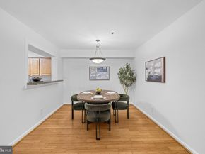 3179 Summit Square Drive 2C4, Oakton VA 22124