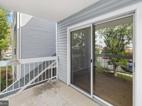 3179 Summit Square Drive 2C4, Oakton VA 22124