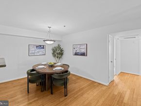 3179 Summit Square Drive 2C4, Oakton VA 22124