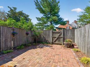3590 S Stafford Street, Arlington VA 22206