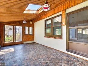 10 Pennsylvania Avenue, Fairless Hills PA 19030