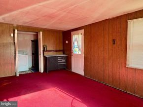 516 Parkway Drive, Fairless Hills PA 19030