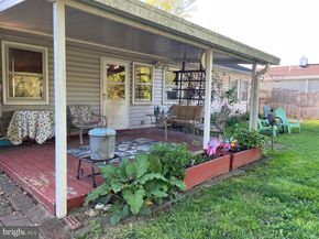 516 Parkway Drive, Fairless Hills PA 19030