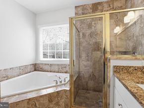 20378 Cottswold Terrace 67, Sterling VA 20165