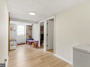 730 Charette Road, Philadelphia PA 19115
