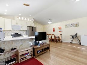 730 Charette Road, Philadelphia PA 19115