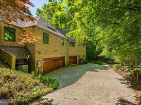 7575 Potomac Falls Road, Mclean VA 22102