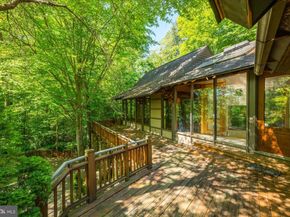 7575 Potomac Falls Road, Mclean VA 22102