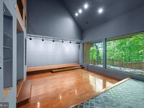 7575 Potomac Falls Road, Mclean VA 22102