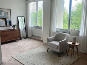 604-36 S Washington Square 604, Philadelphia PA 19106
