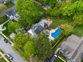 404 Oak Lane, Wayne PA 19087