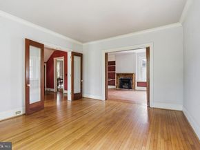 404 Oak Lane, Wayne PA 19087