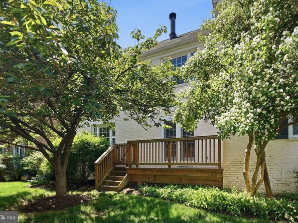2900 13TH Street S 102, Arlington VA 22204