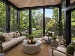 2816 N Jefferson Street, Arlington VA 22207