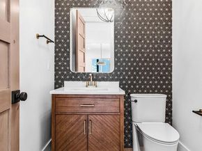 2816 N Jefferson Street, Arlington VA 22207