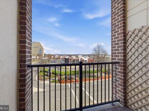 181 E Reed Avenue 411, Alexandria VA 22305
