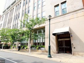 1101 Locust Street 3C, Philadelphia PA 19107