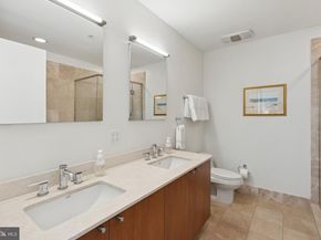 1101 Locust Street 3C, Philadelphia PA 19107