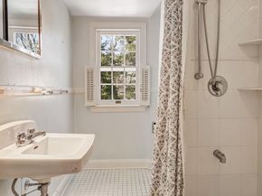 3916 Military Road, Arlington VA 22207