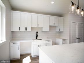 303 Fountain Street, Philadelphia PA 19128