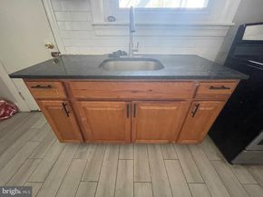 6015 Catharine Street, Philadelphia PA 19143