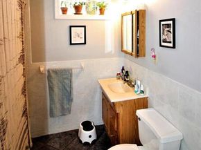 4855 Ridge Avenue, Philadelphia PA 19129