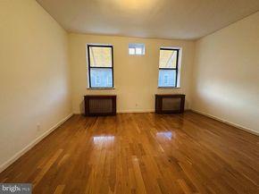 2305 S 9TH Street, Philadelphia PA 19148