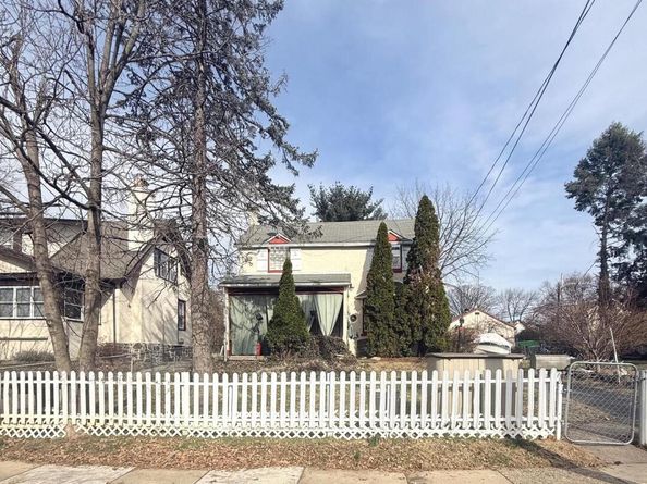 306 S Carol Boulevard, Upper Darby PA 19082