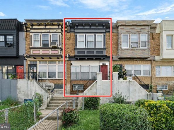 3208 W Allegheny Avenue, Philadelphia PA 19132