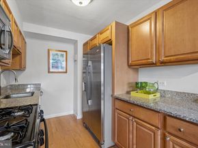 604 S Washington Square 309, Philadelphia PA 19106