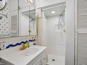 3130 5TH Street N, Arlington VA 22201