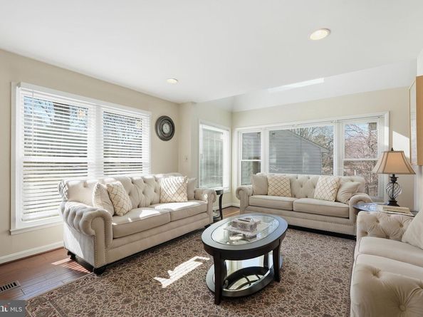 721 Upham Place NW, Vienna VA 22180