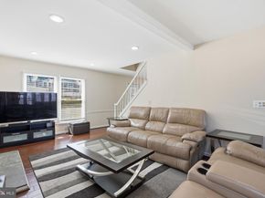 721 Upham Place NW, Vienna VA 22180