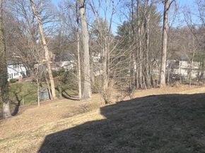 721 Upham Place NW, Vienna VA 22180