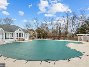 3175 Summit Square Drive 5A12, Oakton VA 22124