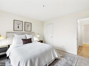 3175 Summit Square Drive 5A12, Oakton VA 22124