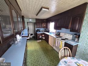 111 Taylor Street, Bristol PA 19007