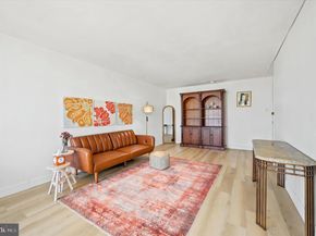 3600 Conshohocken Avenue 1810, Philadelphia PA 19131