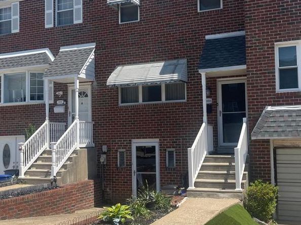 9888 Garvey Drive, Philadelphia PA 19114