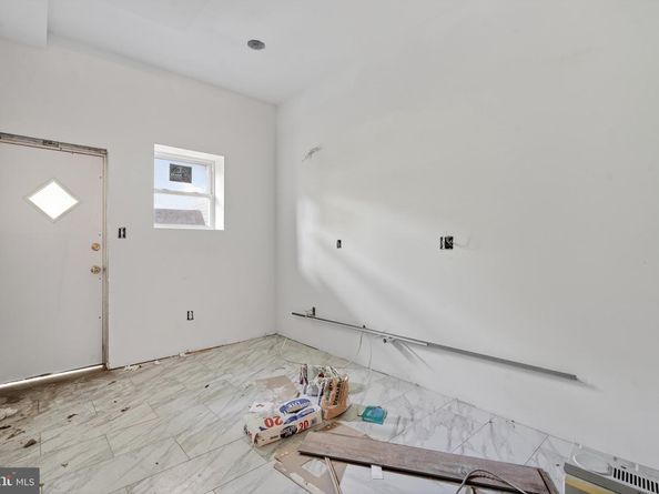 1008 Snyder Avenue, Philadelphia PA 19148